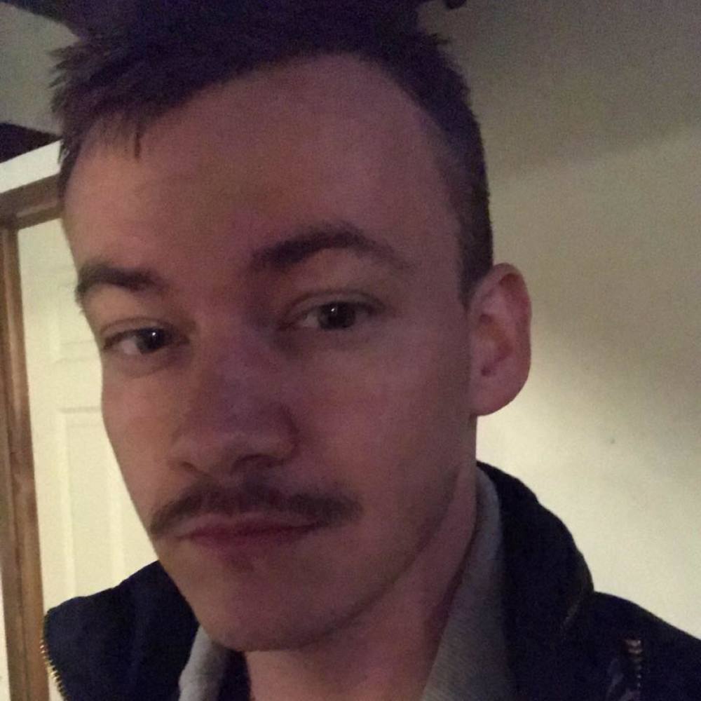 Meet your Posher, Max